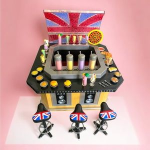 Bratz Doll World Destination Pretty N Punk Party Bar Rare